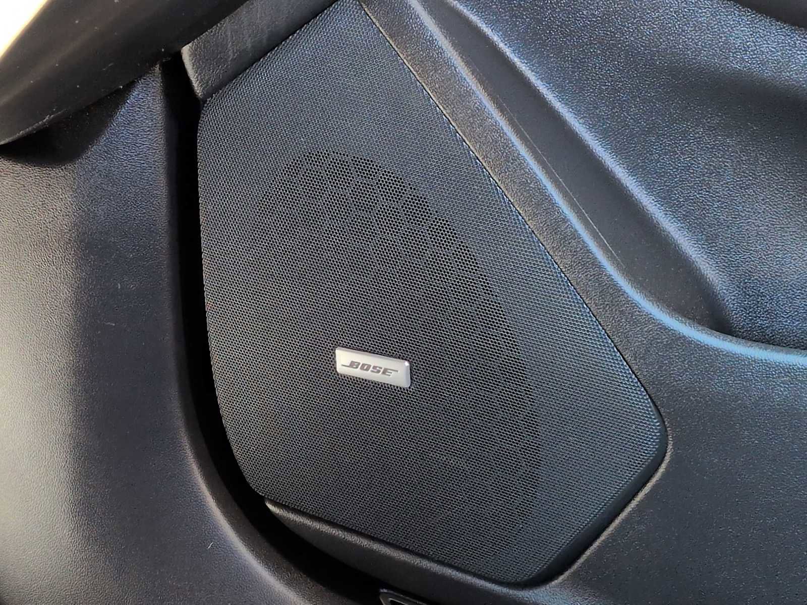 Used 2018 Cadillac XT5 Platinum w/ Driver Assist Package image 33