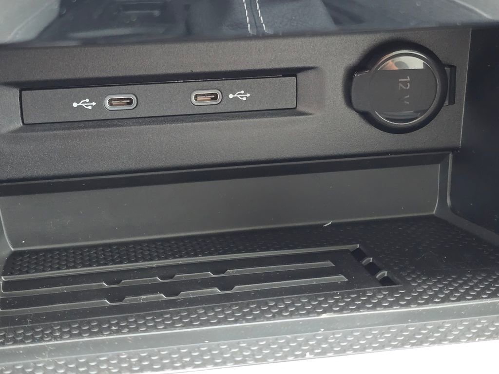 New 2026 Volkswagen Taos SE FWD image 8