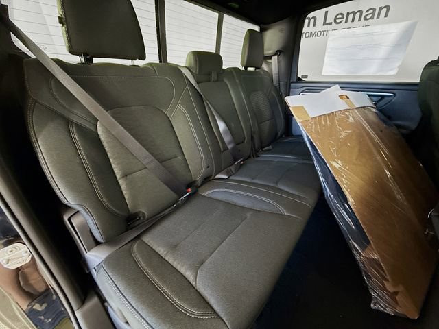 New 2026 RAM 1500 4x4 Crew Cab image 27