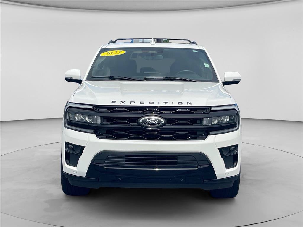 Used 2023 Ford Expedition Limited RWD image 2