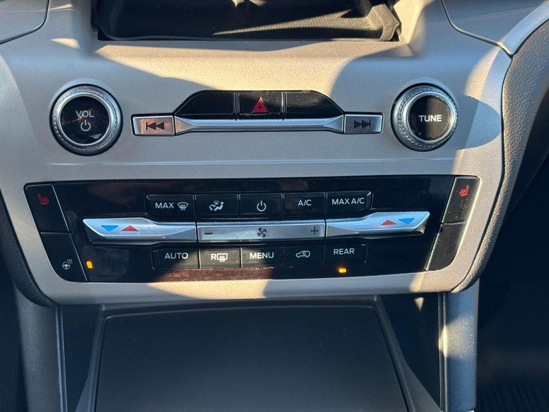 Used 2023 Ford Explorer XLT w/ Equipment Group 202A image 26