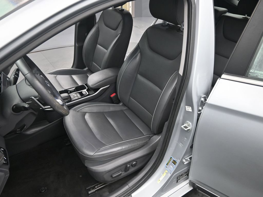 Used 2021 Hyundai Ioniq Limited image 11