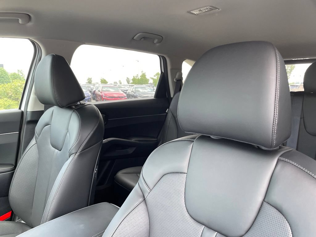New 2026 Kia Sorento S FWD image 23