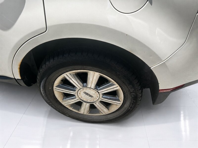 Used 2007 Lincoln MKX AWD image 31