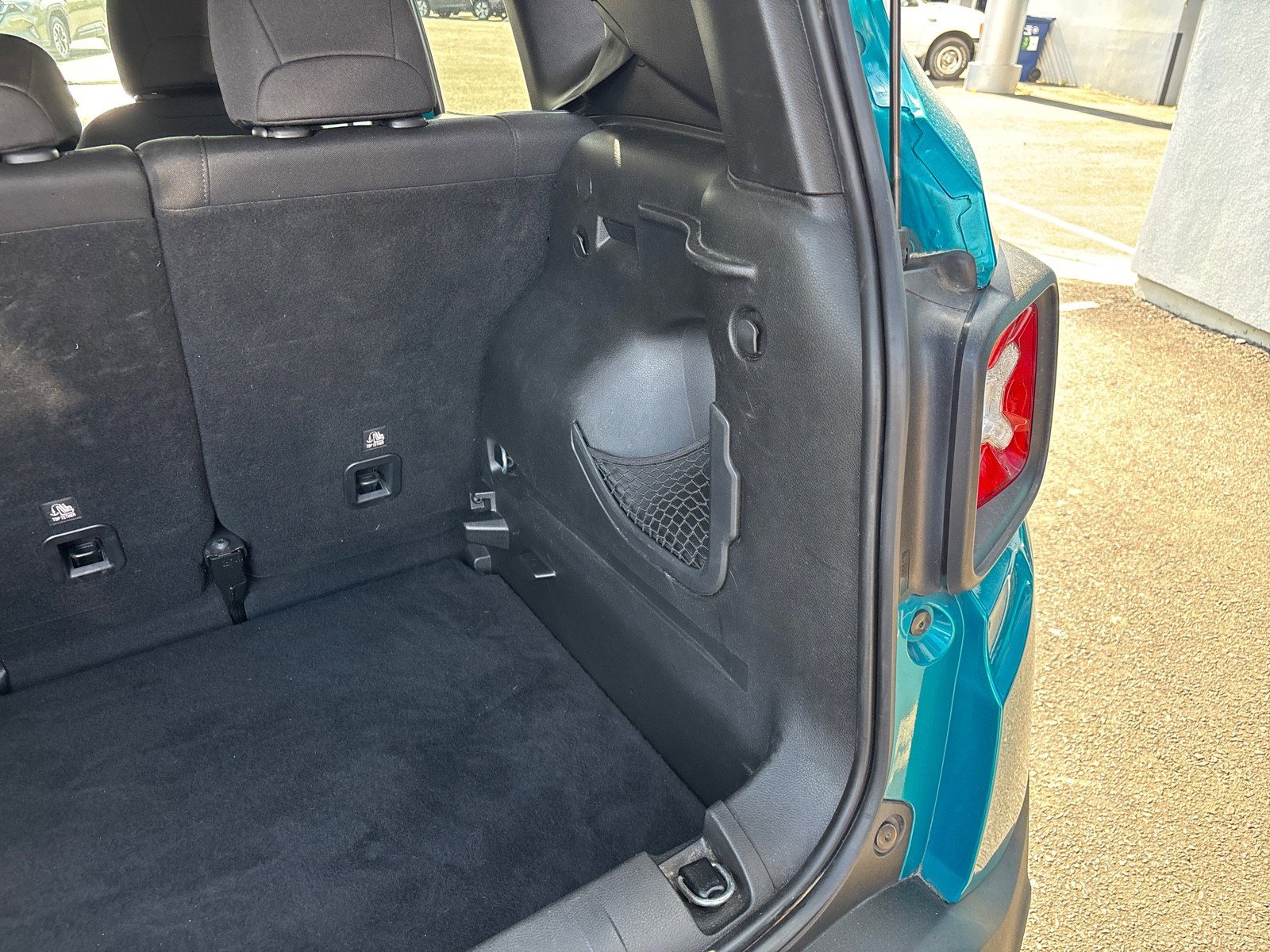 Used 2019 Jeep Renegade Latitude image 49