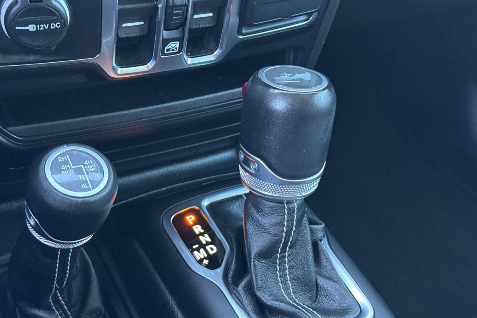 Used 2023 Jeep Wrangler Sahara image 16