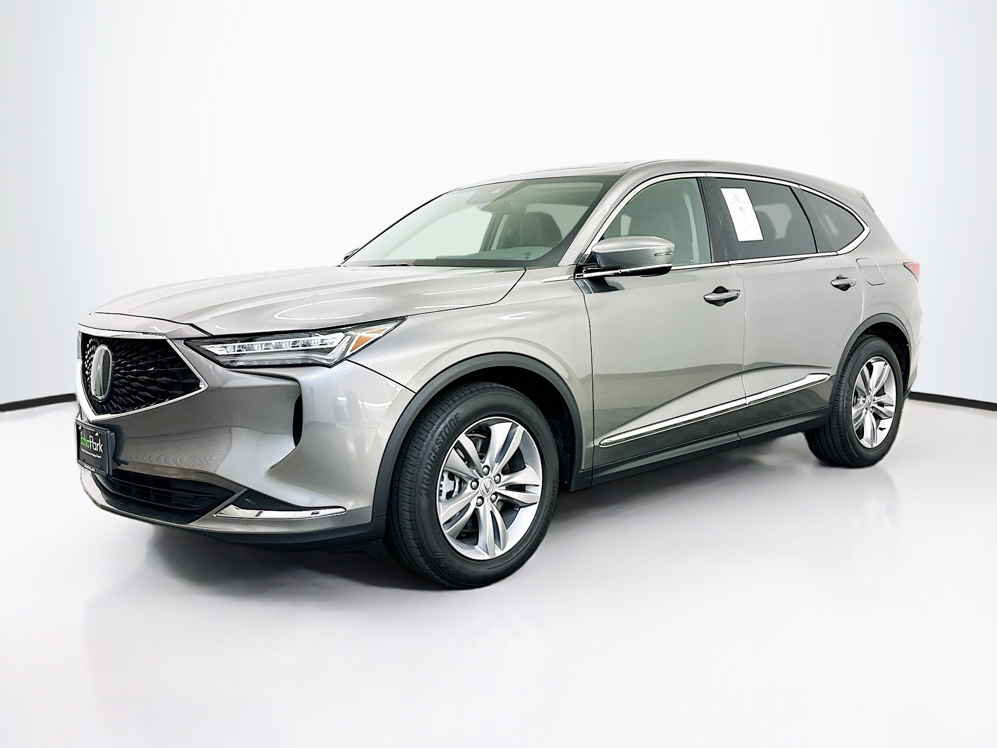 Used 2024 Acura MDX SH-AWD image 3