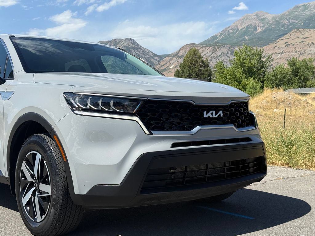 Used 2022 Kia Sorento LX AWD/4WD image 15