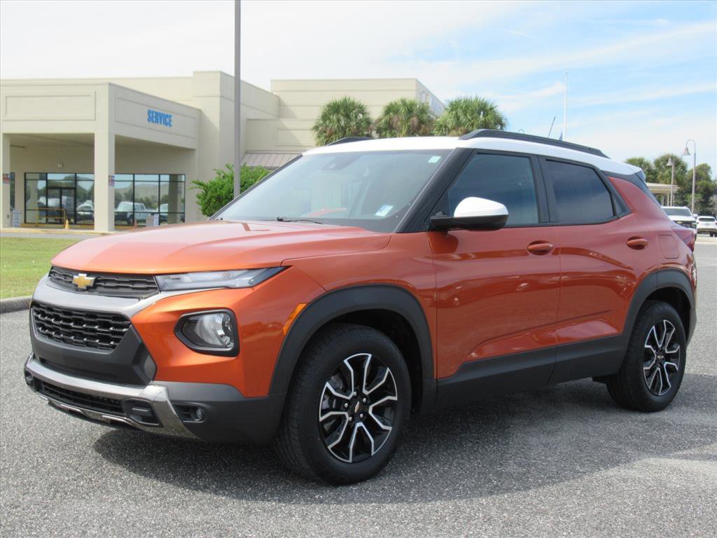 Used 2023 Chevrolet TrailBlazer ACTIV w/ Sun and Liftgate Package image 3