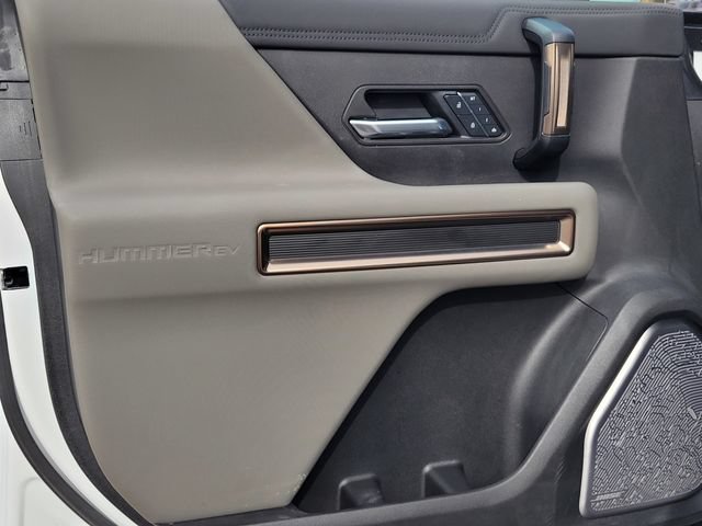 Certified 2025 GMC Hummer EV 2X AWD/4WD image 15