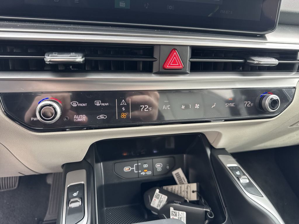 New 2026 Kia Sorento S FWD image 19