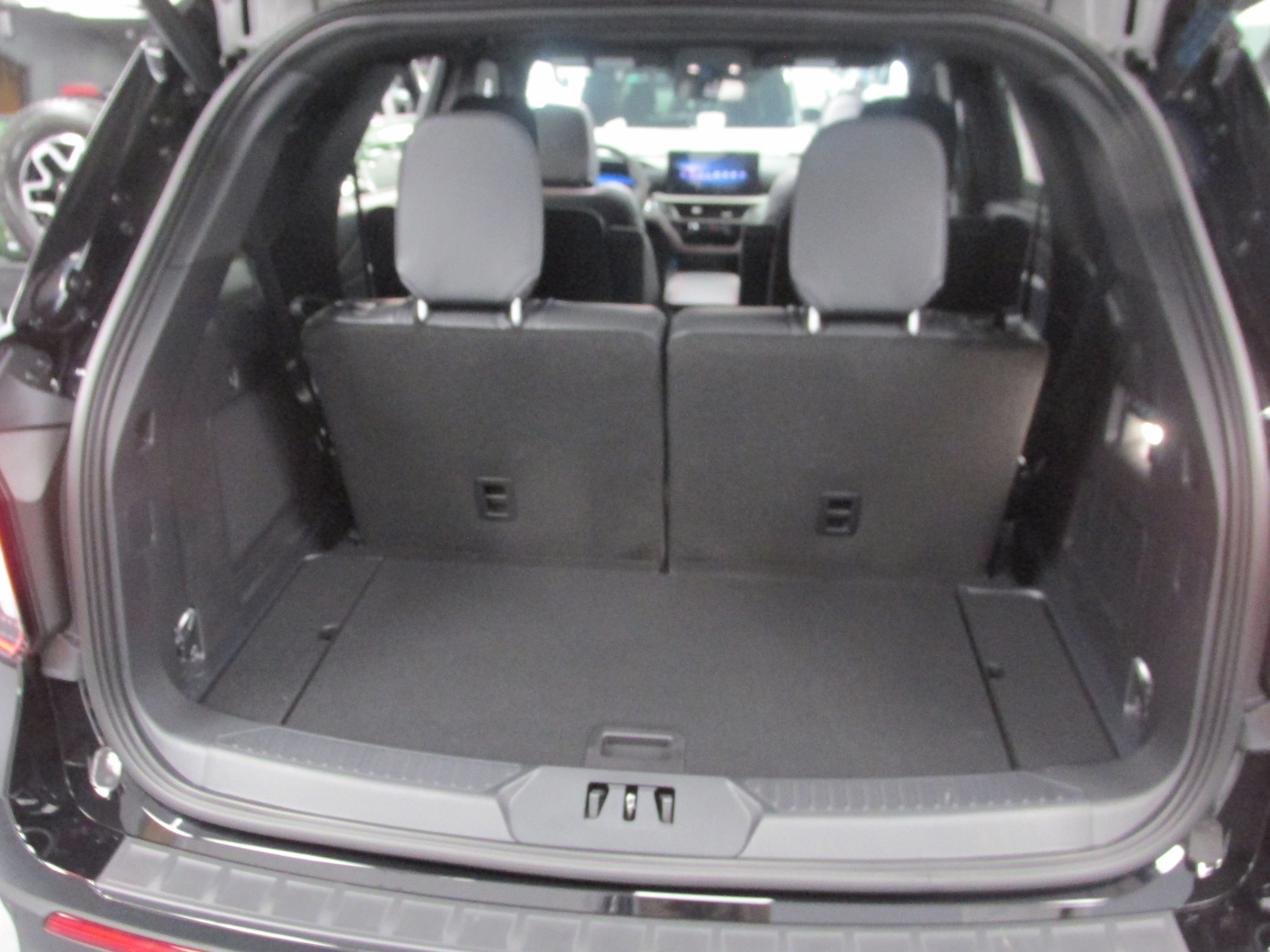 New 2025 Ford Explorer ST w/ Sun And Sound Package image 21