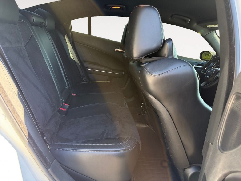 Used 2018 Dodge Charger R/T Scat Pack RWD image 23