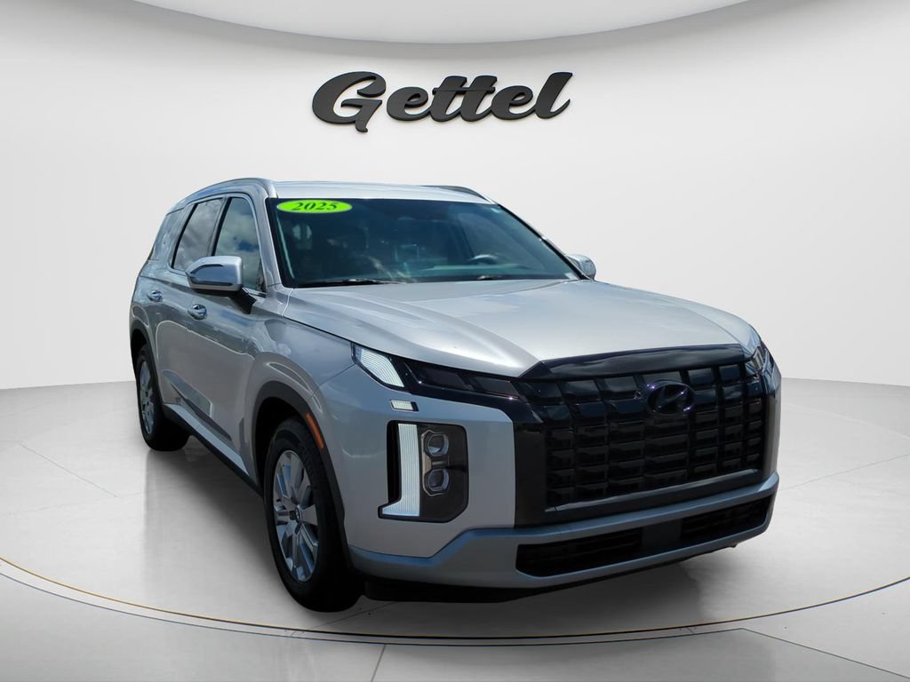 Certified 2025 Hyundai Palisade SEL FWD image 3