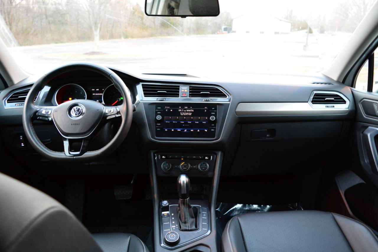 Used 2021 Volkswagen Tiguan SE AWD/4WD image 17