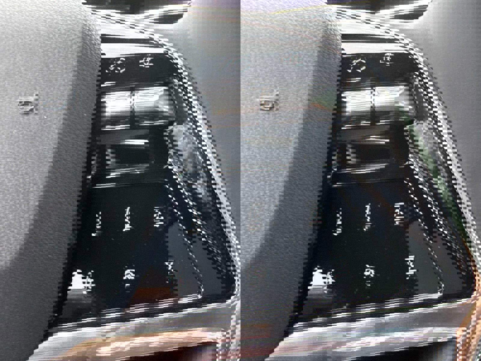 New 2026 Cadillac Escalade IQ Luxury 1 w/ LPO, Floor Liner Package image 20