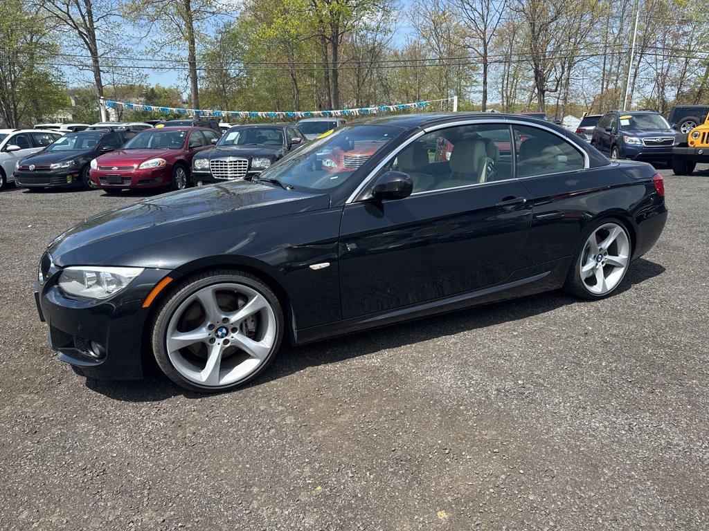 Used 2013 BMW 335i Convertible image 10