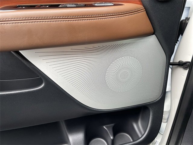 Used 2022 Lincoln Navigator Reserve image 19