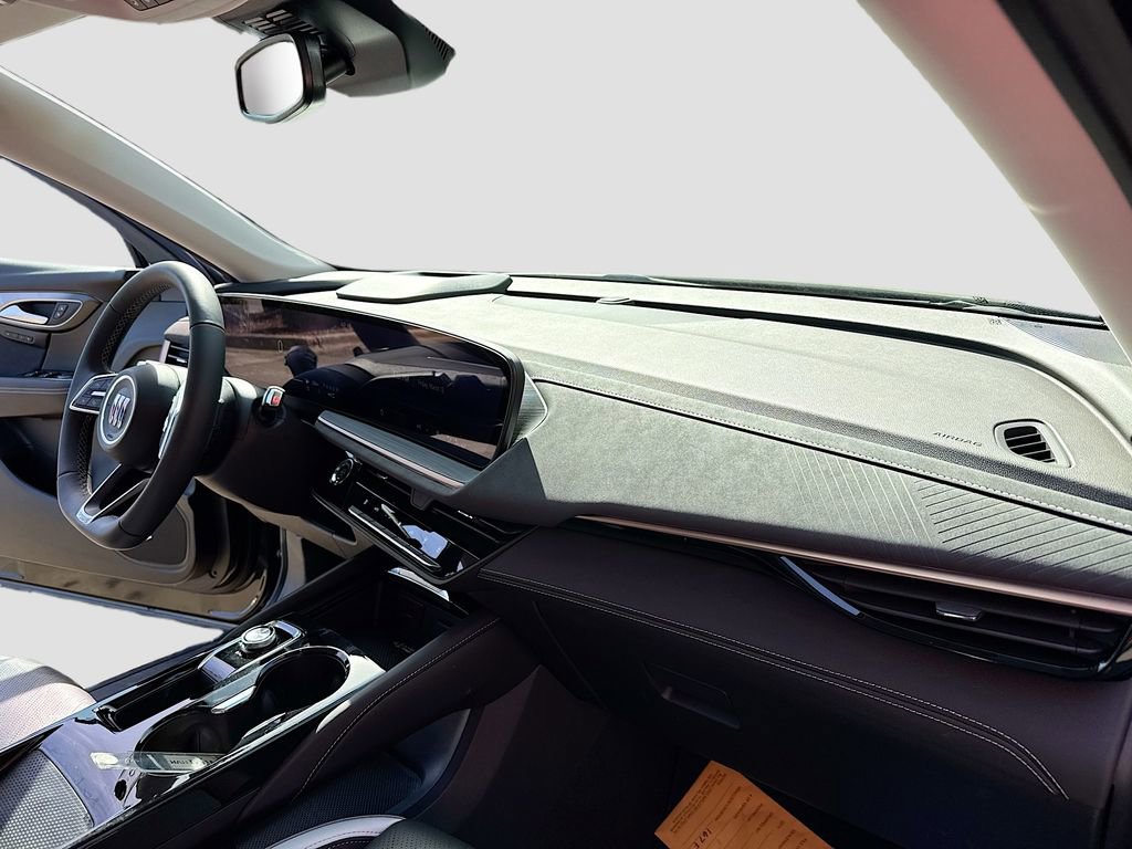 Used 2025 Buick Envision Sport Touring image 31
