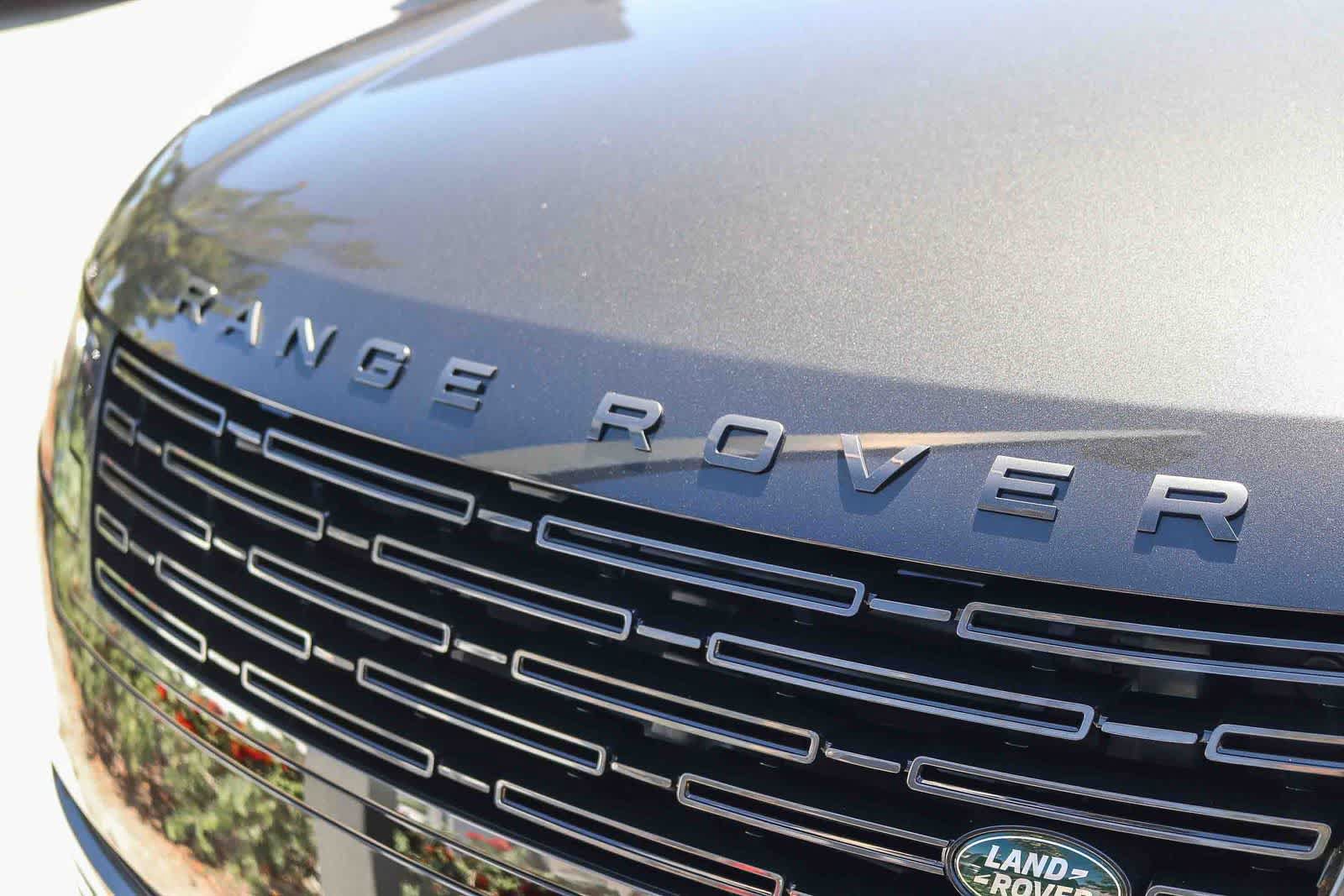 New 2026 Land Rover Range Rover Long Wheelbase SE AWD/4WD image 10