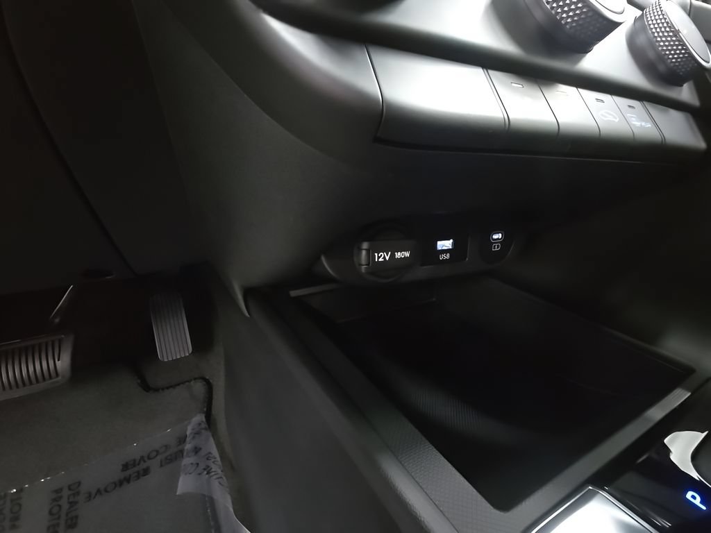 New 2026 Hyundai Elantra SE FWD image 27
