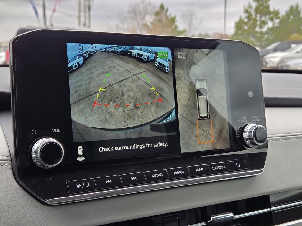 Used 2024 Mitsubishi Outlander SEL image 12