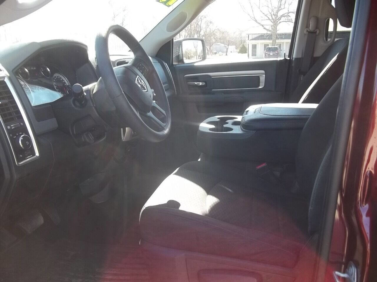 Used 2019 RAM 1500 Classic Warlock w/ Electronics Group image 9