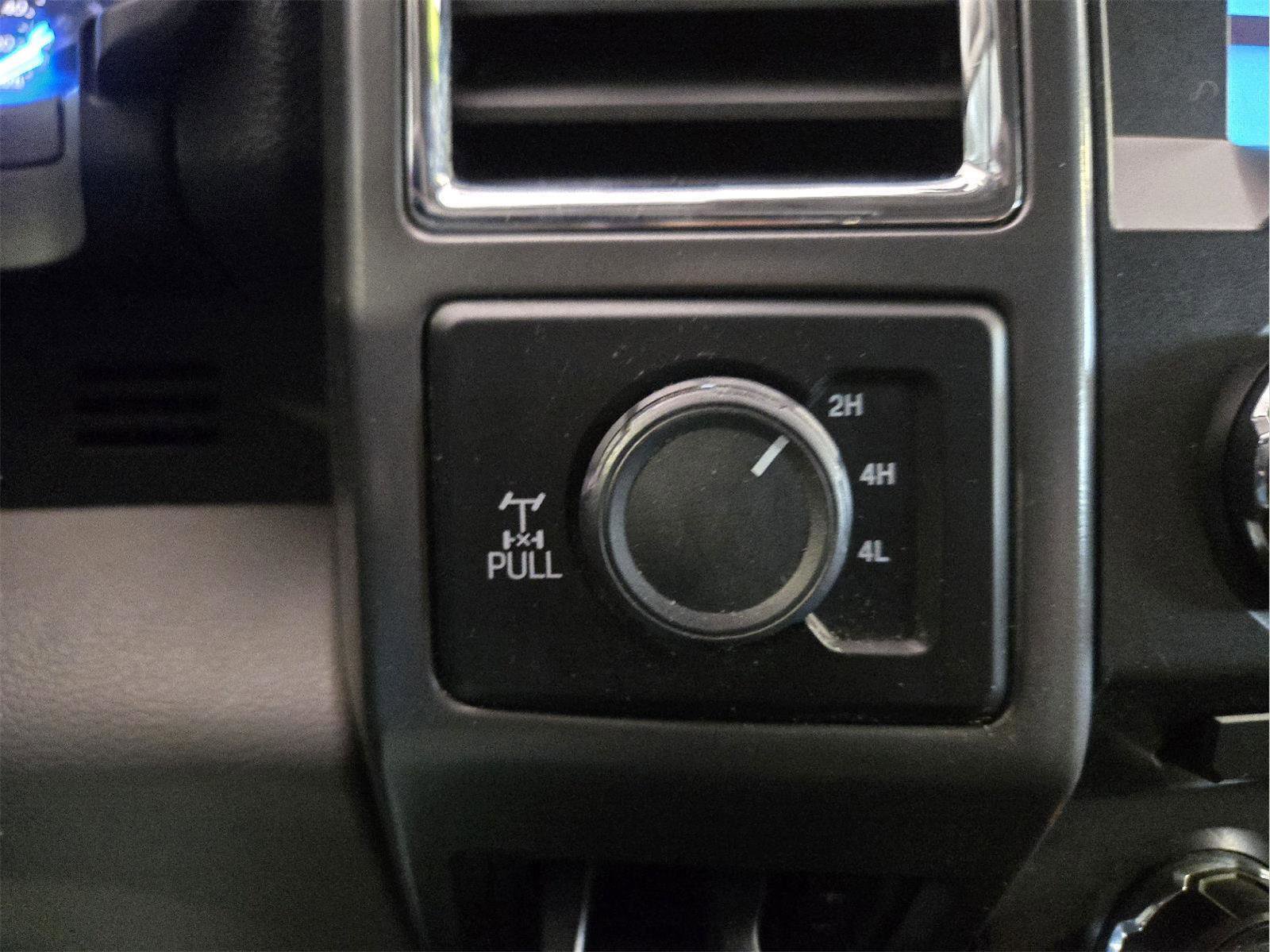 Used 2017 Ford F250 XLT w/ XLT Premium Package image 22