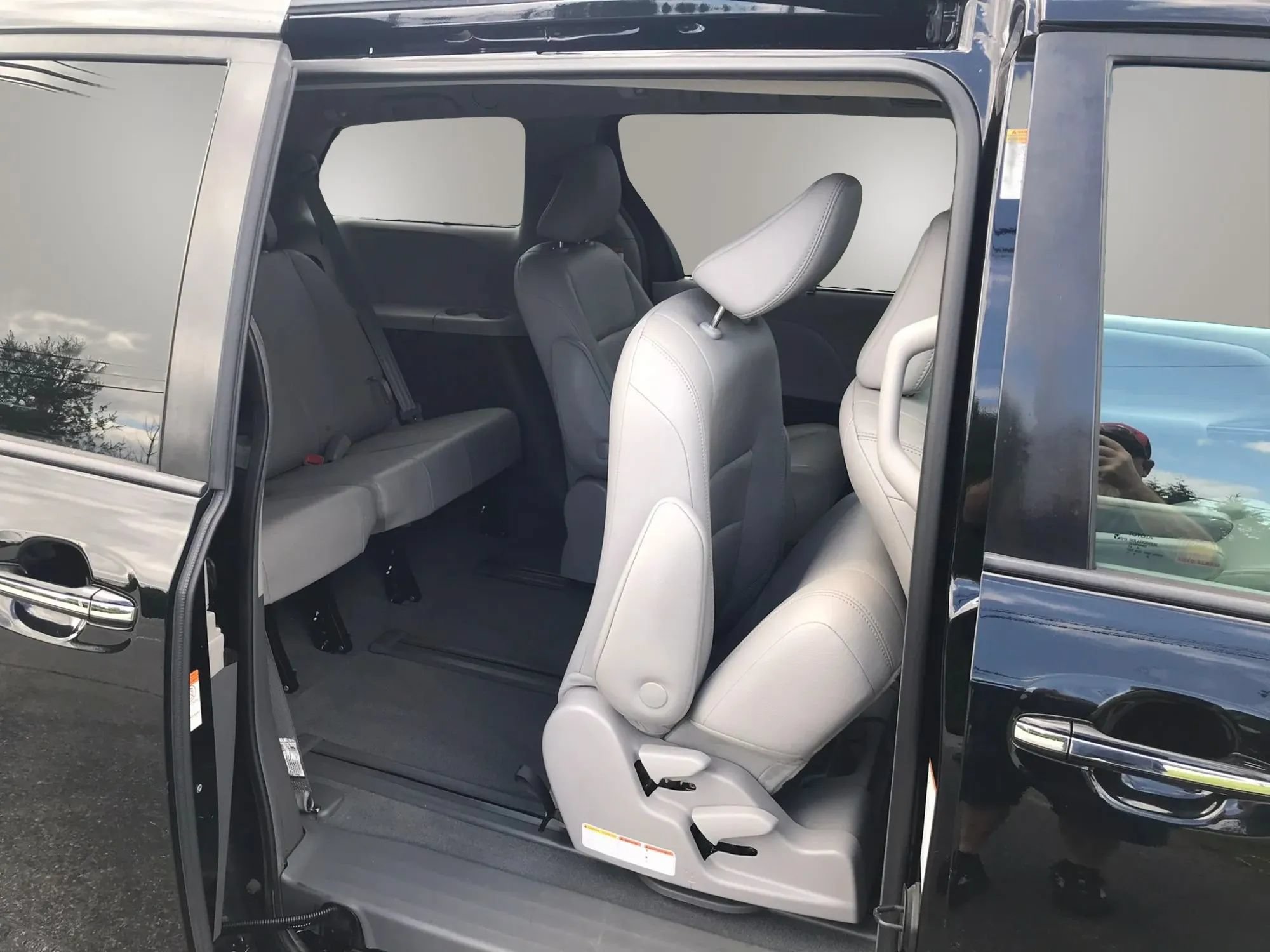 Used 2019 Toyota Sienna XLE AWD/4WD image 51