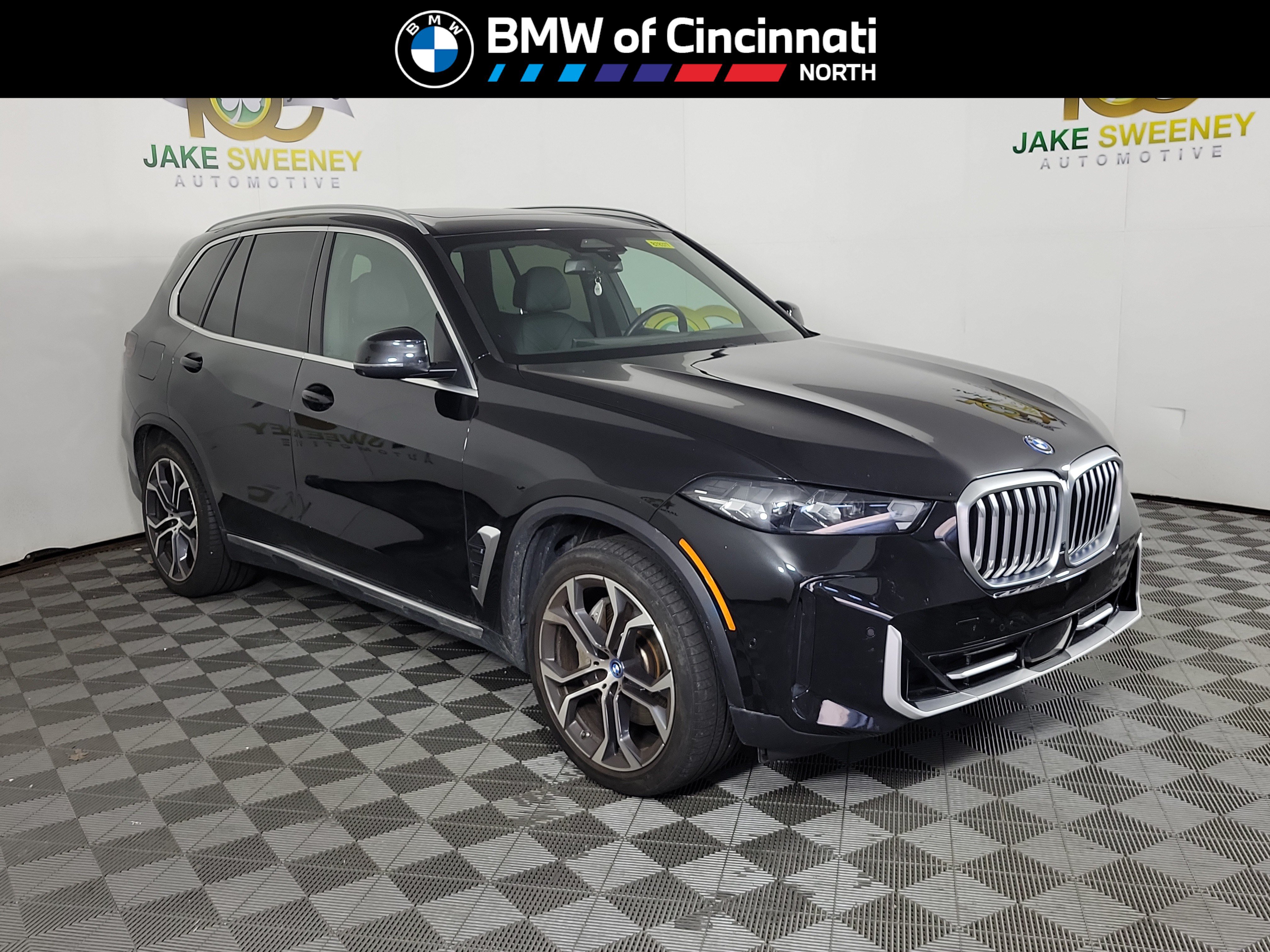 Used 2024 BMW X5 xDrive50e w/ Climate Comfort Package AWD/4WD image 1