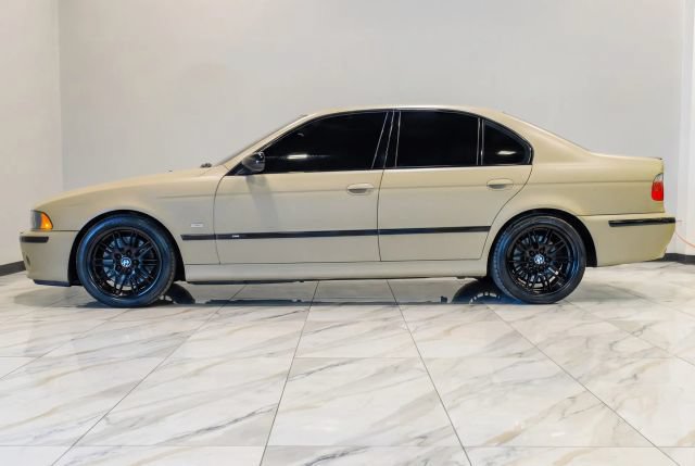 Used 2003 BMW M5 RWD image 17