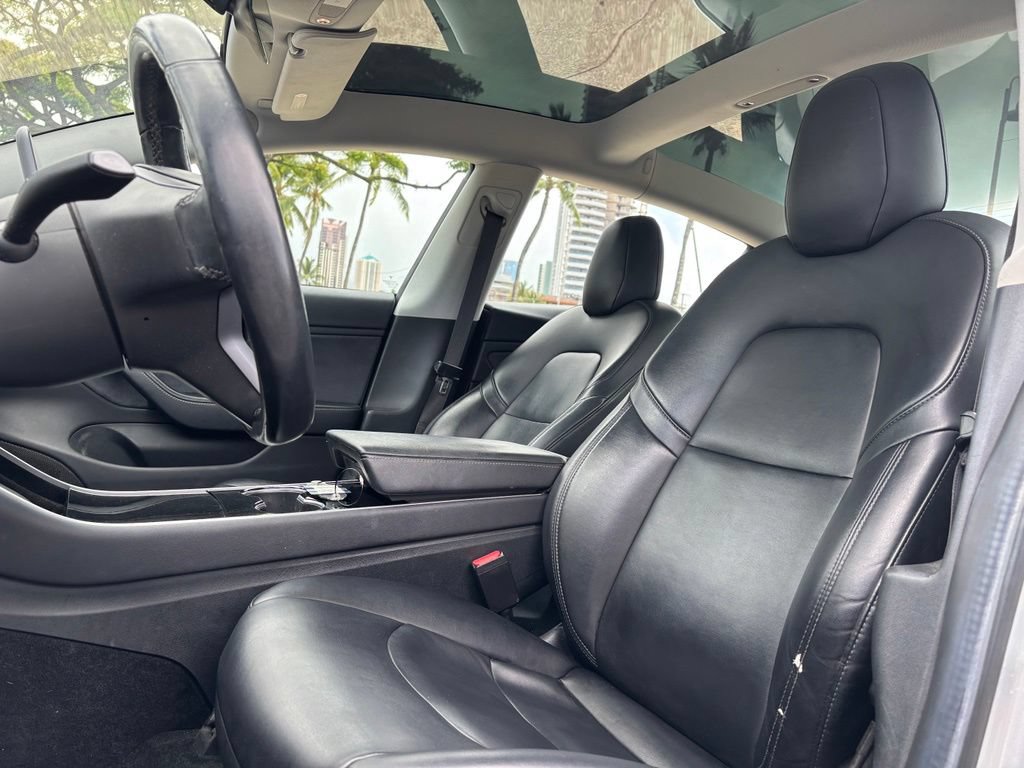 Used 2018 Tesla Model 3 Mid Range RWD image 8