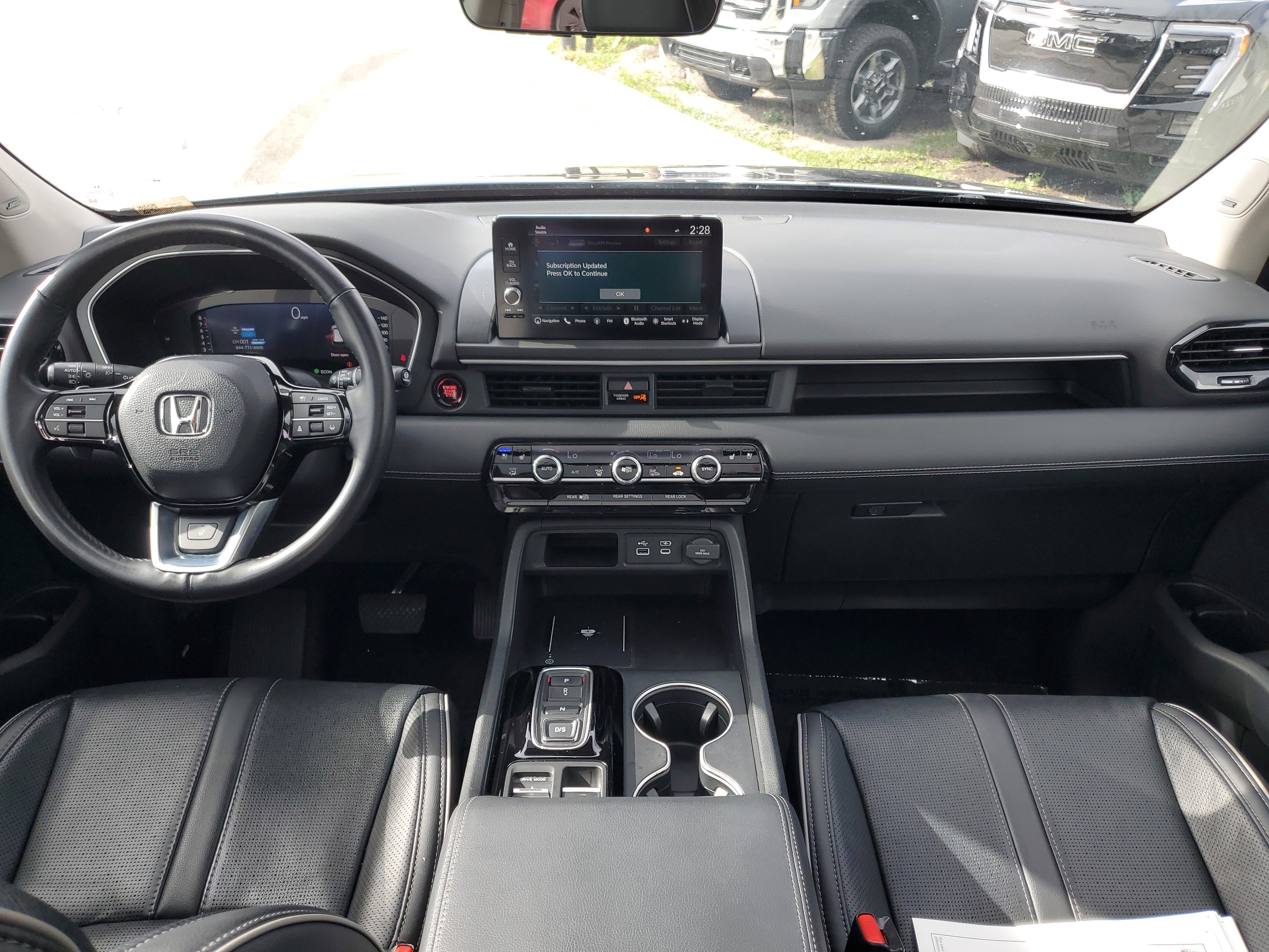 Used 2023 Honda Pilot Elite image 22