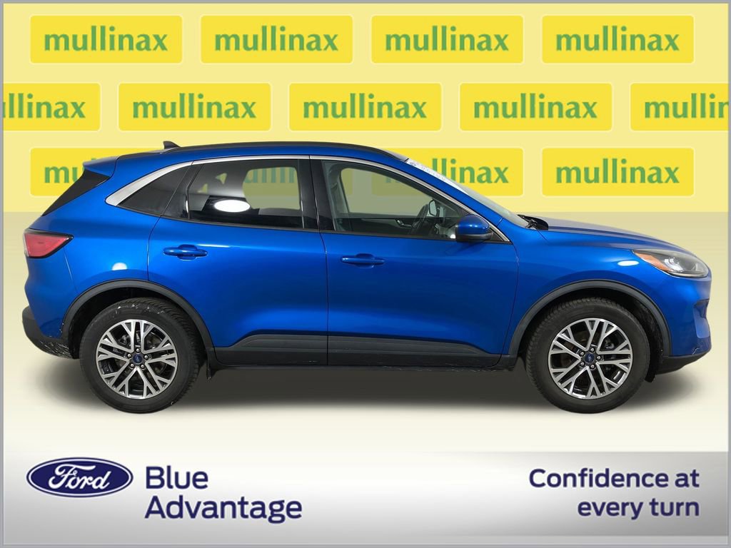 Used 2020 Ford Escape SEL image 2