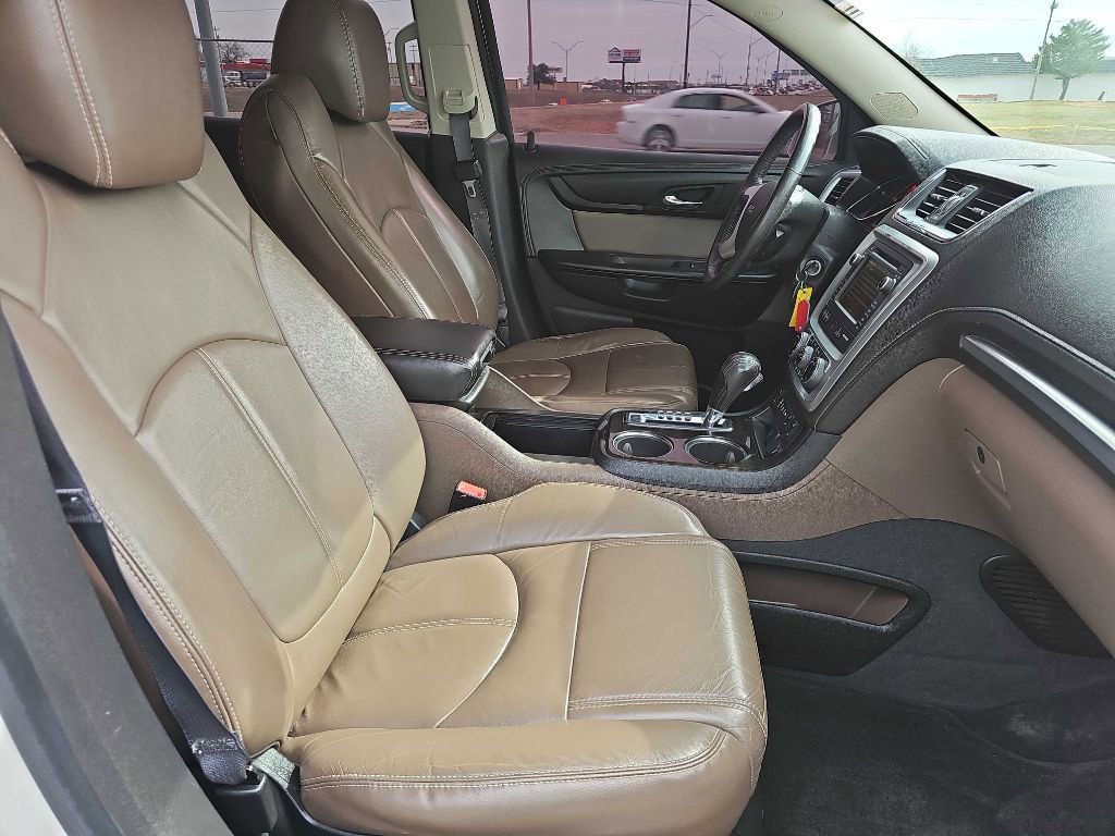 Used 2015 GMC Acadia SLT image 13