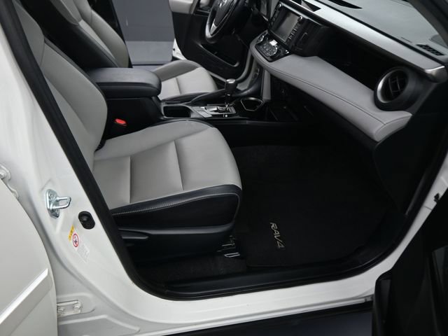 Used 2018 Toyota RAV4 Limited w/ Protection Package image 30