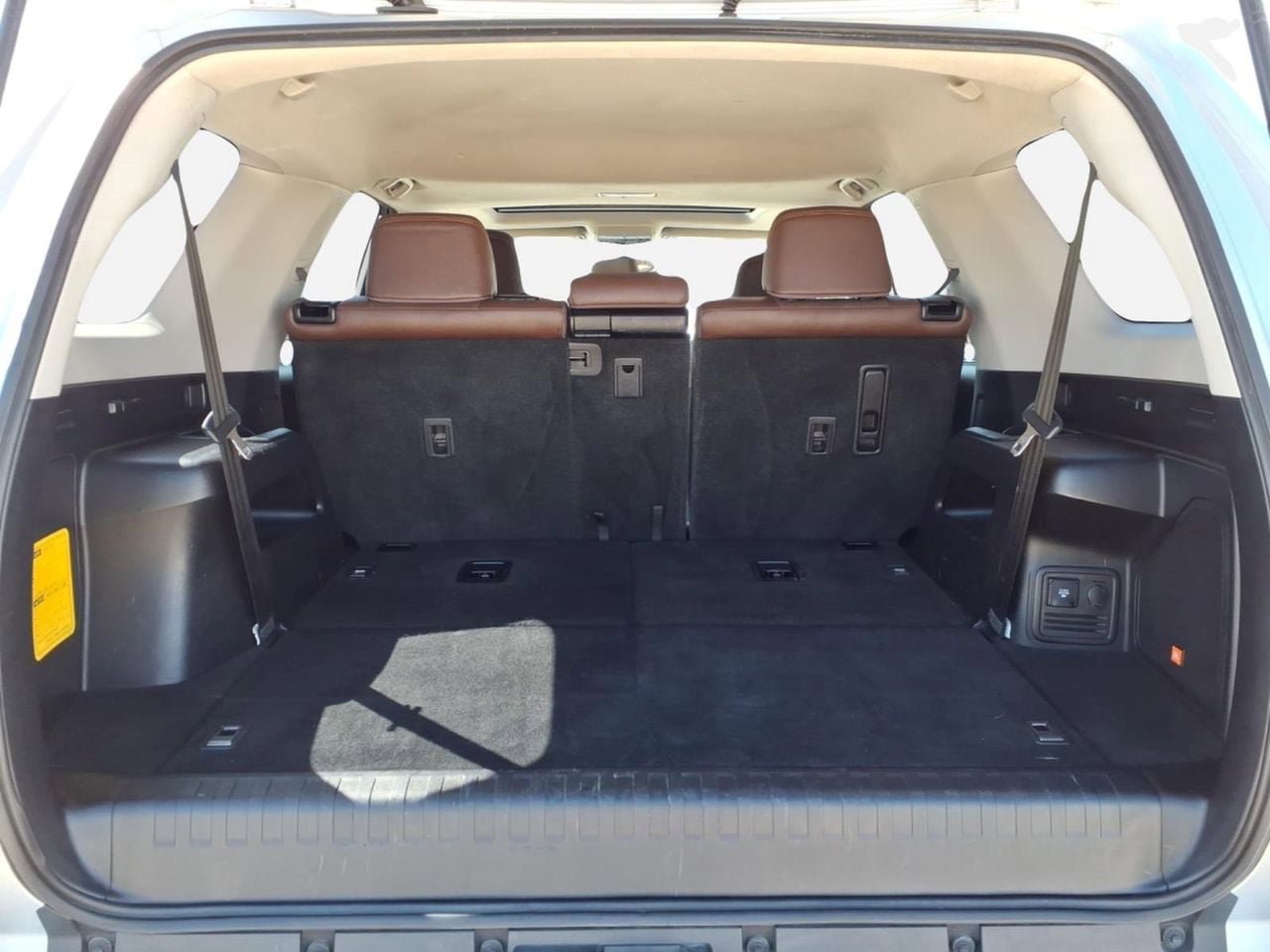 Used 2019 Toyota 4Runner Limited AWD/4WD image 6