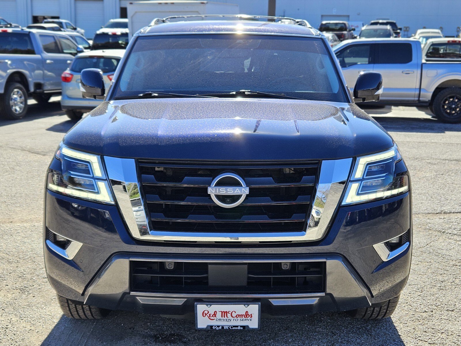 Used 2022 Nissan Armada SL w/ Captain's Chairs Package image 9
