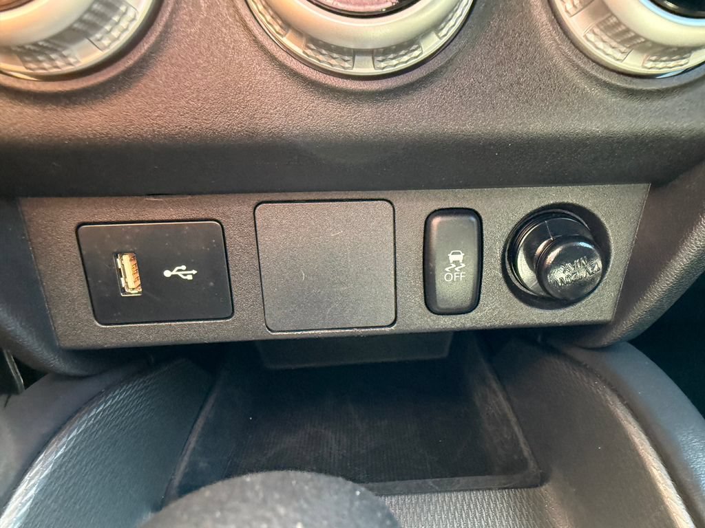 Used 2025 Mitsubishi Outlander Sport ES AWD/4WD image 17