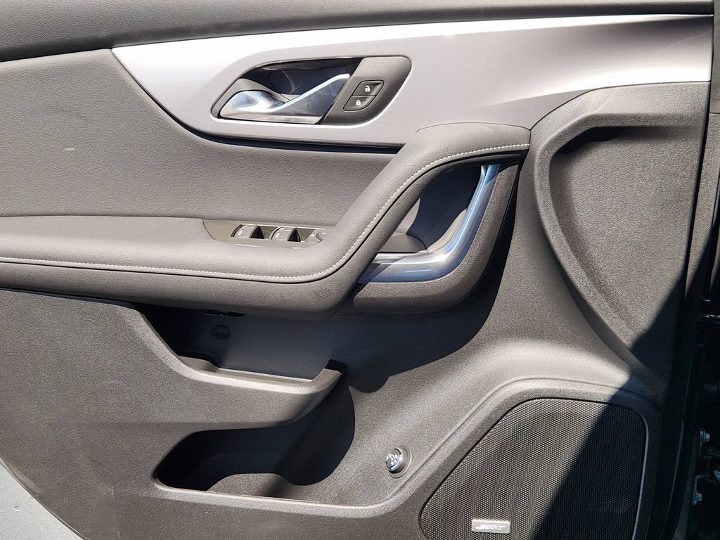 New 2026 Chevrolet Blazer LT w/ Sound & Technology Package FWD image 16