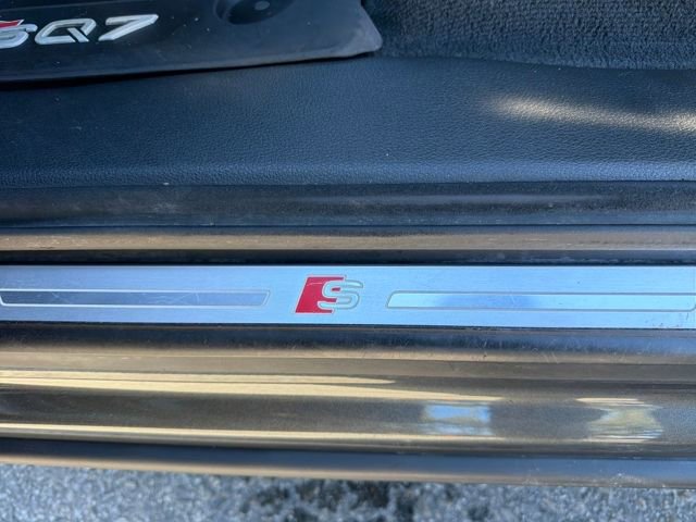 Used 2021 Audi SQ7 Prestige image 10