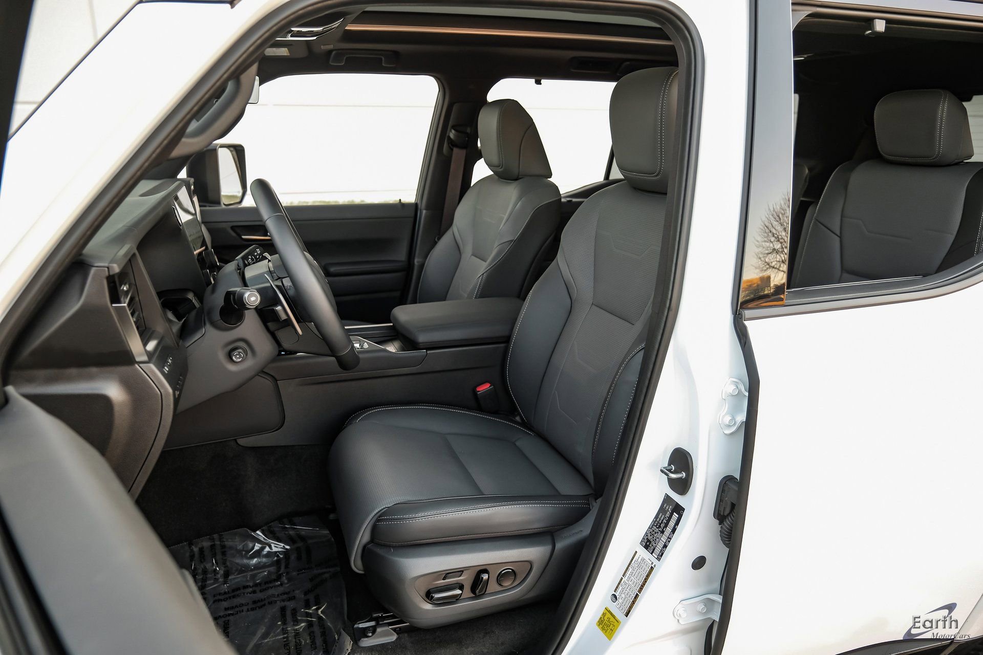 Used 2025 Lexus GX 550 550 Luxury+ HUD Vossen Wheels w/ Accessory Package (2T) image 27