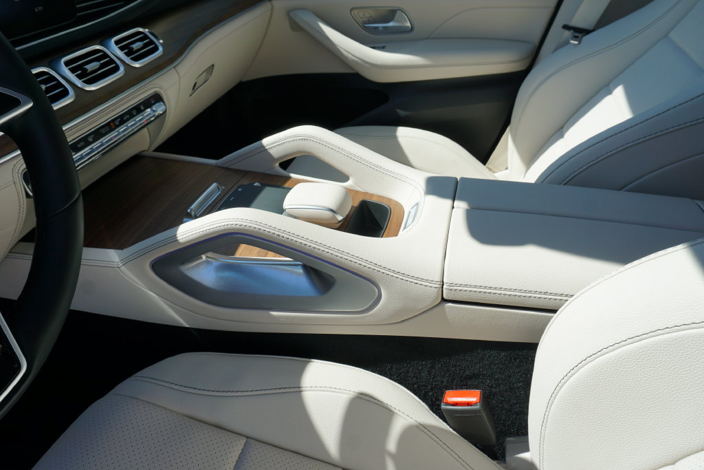 Certified 2025 Mercedes-Benz GLE 450e 4MATIC image 22