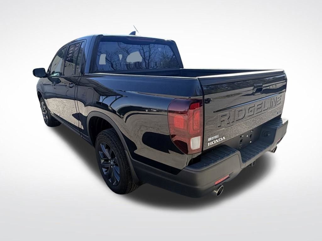 Used 2024 Honda Ridgeline Sport image 4