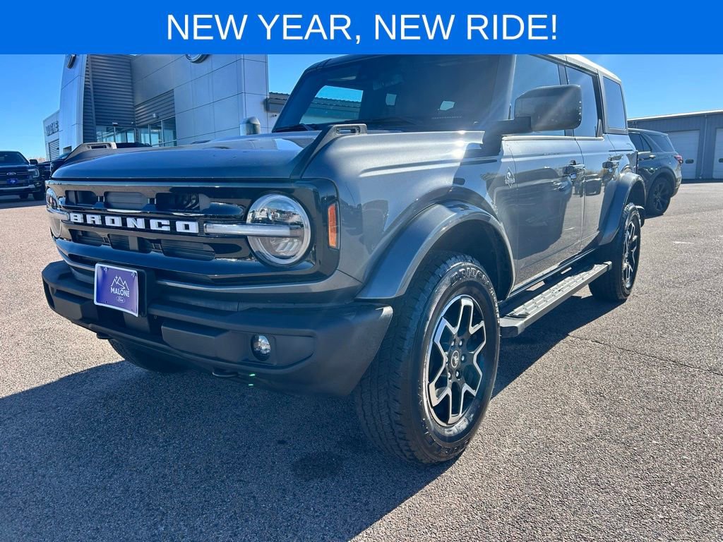 Used 2024 Ford Bronco Outer Banks image 9