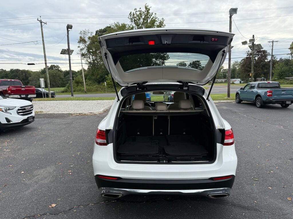 Used 2019 Mercedes-Benz GLC 300 4MATIC image 29