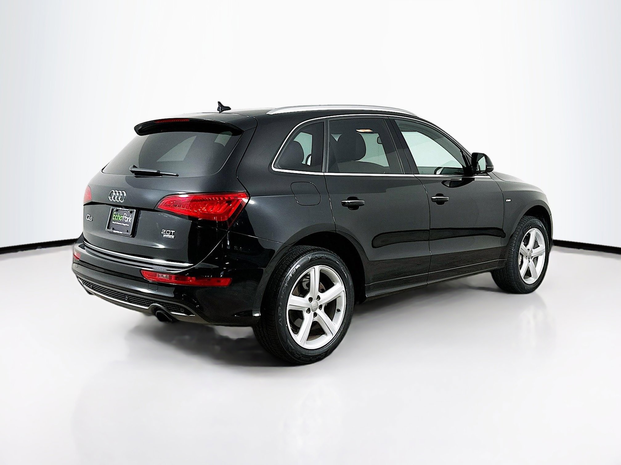 Used 2017 Audi Q5 2.0T Premium Plus w/ Technology Package image 9