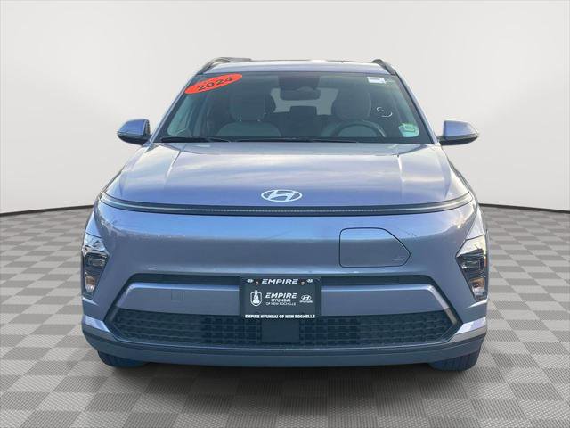 Certified 2024 Hyundai Kona SEL FWD image 2