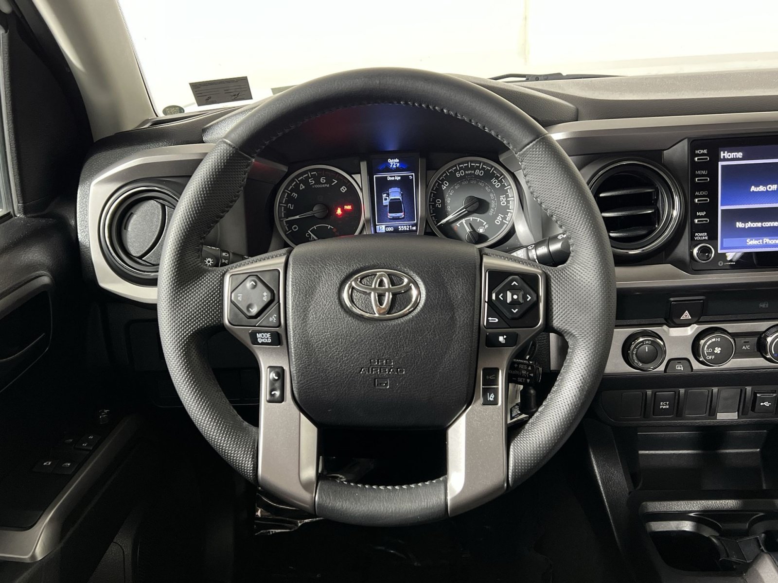 Used 2022 Toyota Tacoma SR5 w/ SR5 Appearance Package (SM) AWD/4WD image 16
