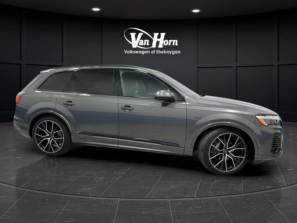 Used 2025 Audi Q7 3.0T Premium Plus w/ Premium Plus Package AWD/4WD image 8